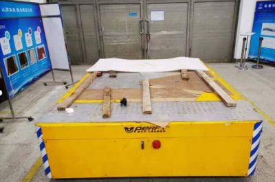 無(wú)軌電動(dòng)車(chē)